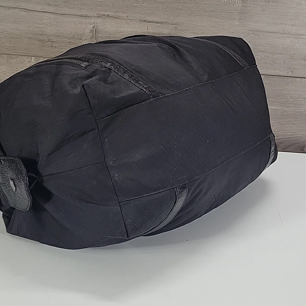Hobo International Black Nylon /Leather Shoulder Bag